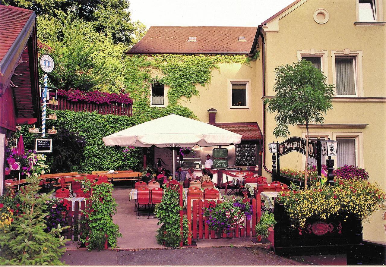 Gasthof & Hotel Goldener Hirsch バート・ベルネック・イム・フィヒテルゲビルゲ エクステリア 写真